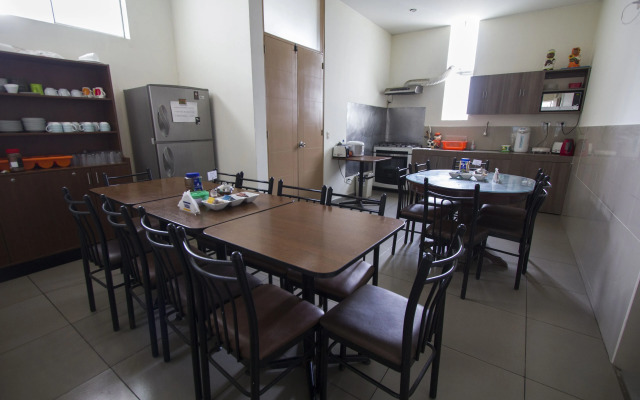 Lima House - Hostel