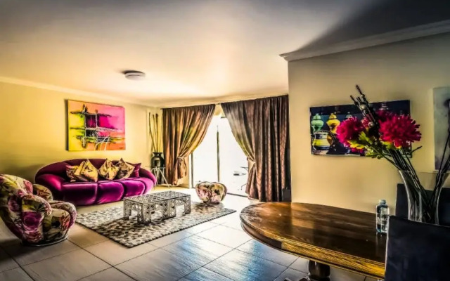 ANEW Hotel & Convention Centre OR Tambo