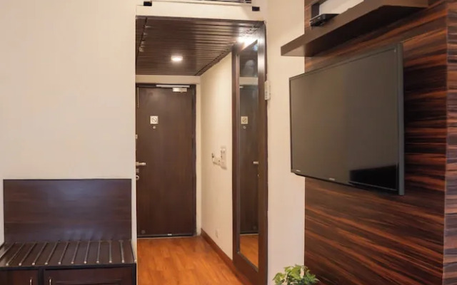 Ahuja Residency Cyber City Ii