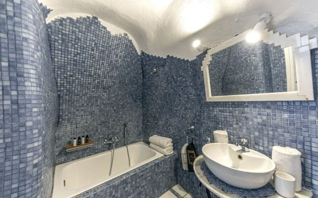 Calderas Hug & Panoramic Sea View Suites
