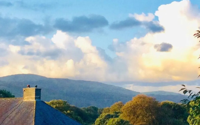 Snowdonia 1-bed Chalet, Sleeps 2, Stunning Views