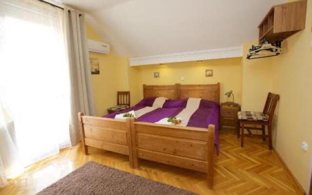 Főnix Apartman