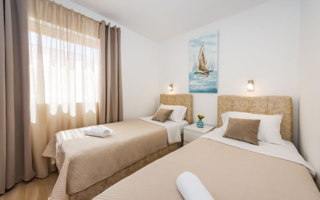 Apartment Dreamy - free parking A2 Nin, Zadar riviera