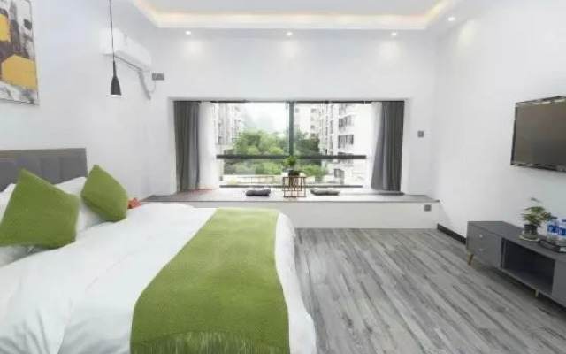 Xiangke Homestay (Guilin Medical College Branch)