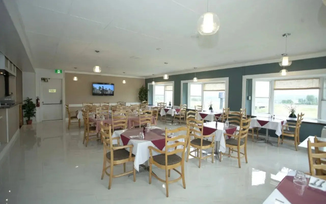 Canadas Best Value Inn and Suites Woodstock