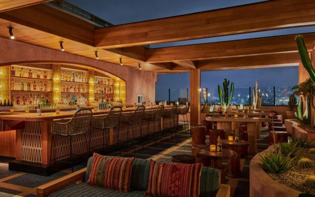 Hollywood Volume, a Tribute Portfolio Hotel