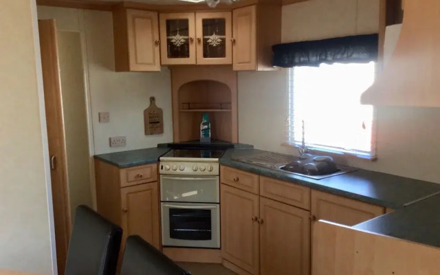 Tracis Caravan