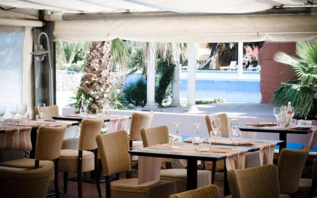 Malibu Village T2