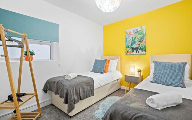Queens Apartment By My Getaways Free Parking for one car