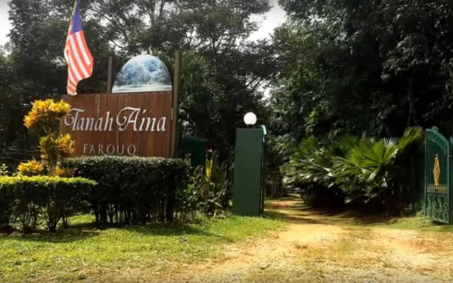 Tanah Aina Farouq