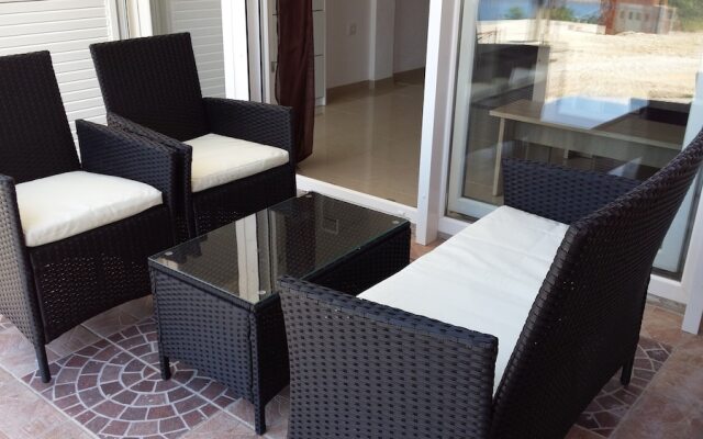 Apartment Misel With Bedrooms With Terrace and sea View