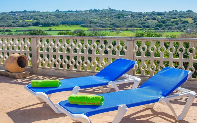 Vista Sol in Ariany With 2 Bedrooms and 1 Bathrooms