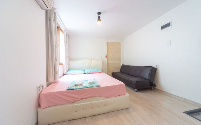 Sounlin Guesthouse - Caters to Women