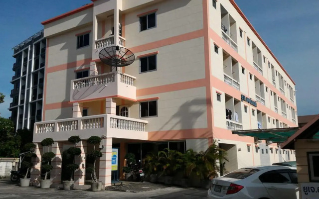 UJ Apartment