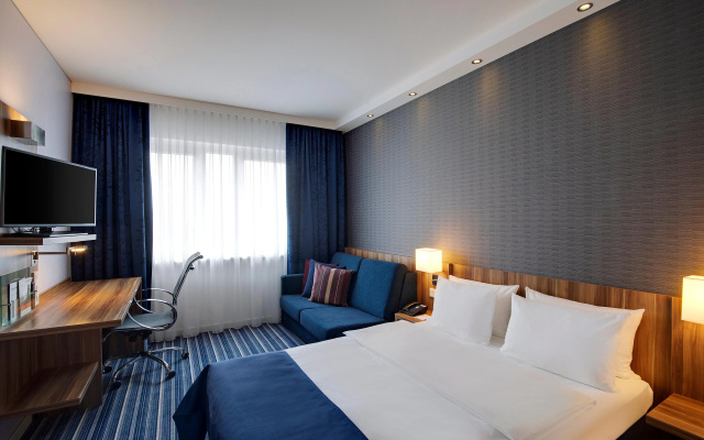 Holiday Inn Express Bremen Airport by IHG