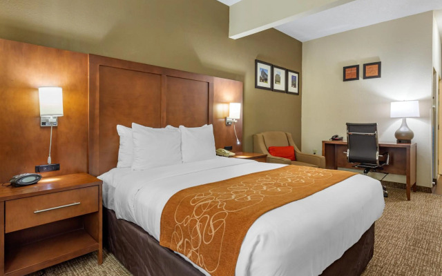 Comfort Suites Raleigh Walnut Creek