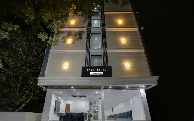 Super Townhouse Shamshabad Near Airport