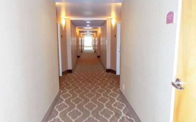 Comfort Suites Salem