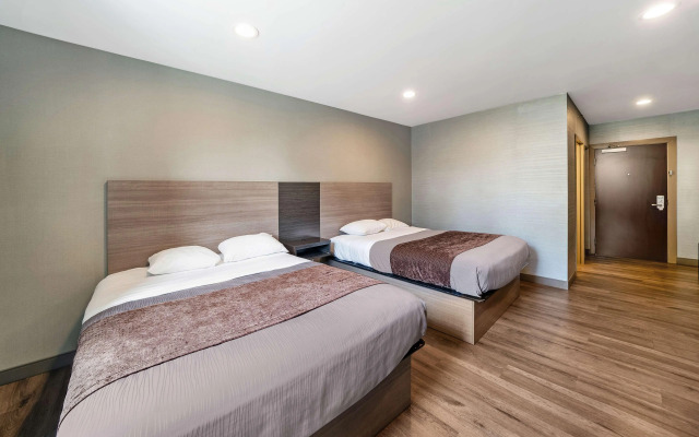 Americas Best Value Inn Foxboro