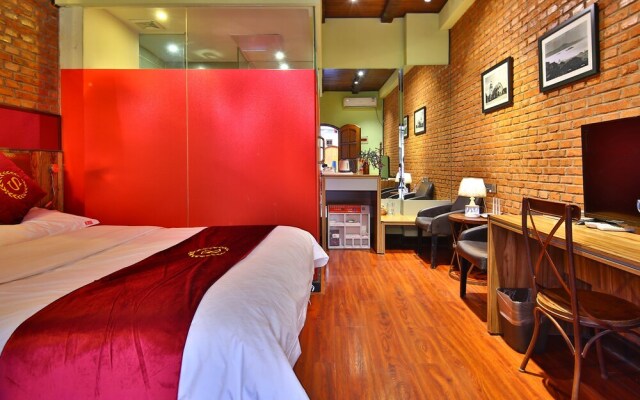 1903 Yard Inn