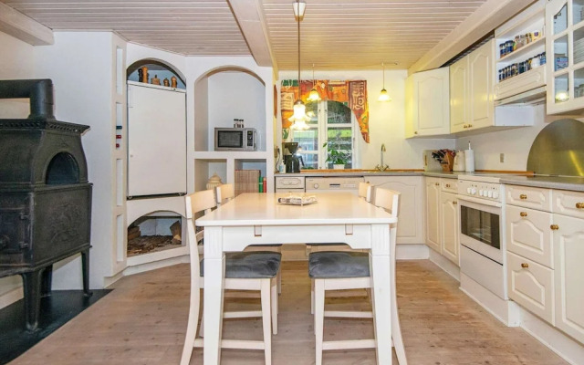 6 Person Holiday Home in Grenaa