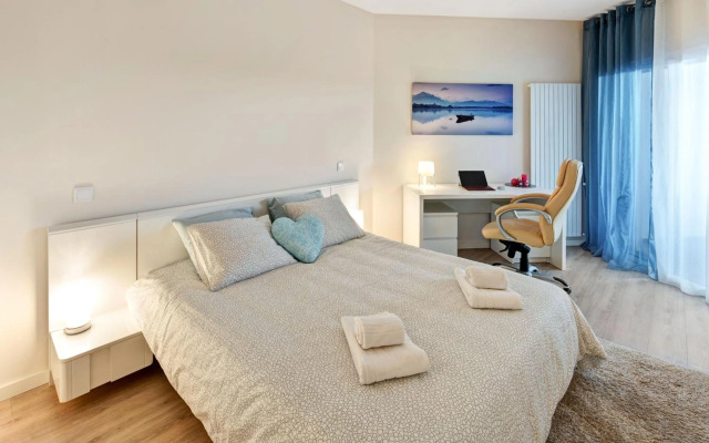 Luxurious T2 apartment, Olhos Dagua