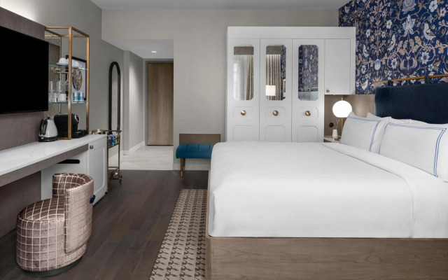 The Dorian, Autograph Collection