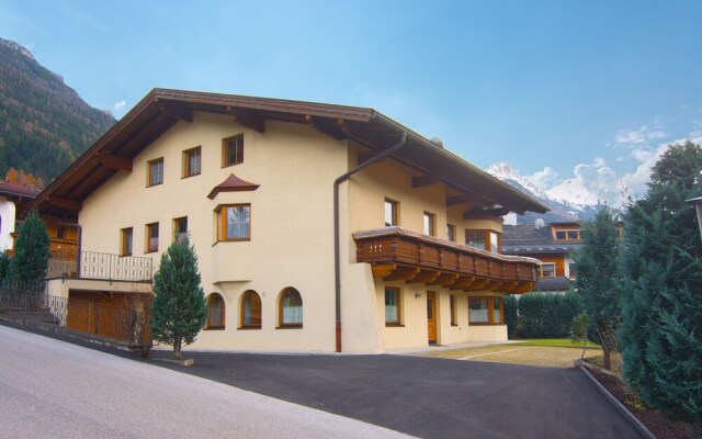 Contemporary Apartment in Kampl Near Ski Area