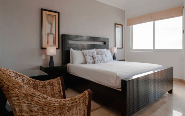 Alta Vista 3Br Condo By Rmh