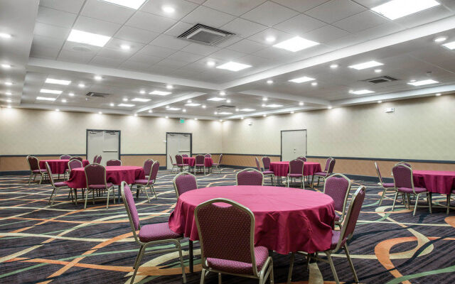 Clarion Hotel at Carowinds