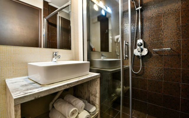 Athens Way Pop Art Hotel