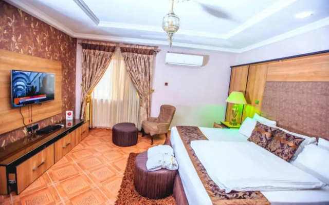 Eterno Hotels Limited