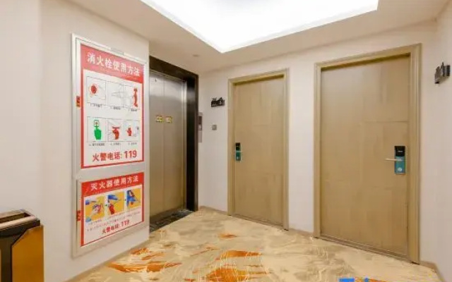 Yimei Xiyue Hotel (Linhai Xiaqiao Road)