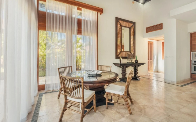 Bungalow With 2 Bedrooms and Pool in Cap Cana