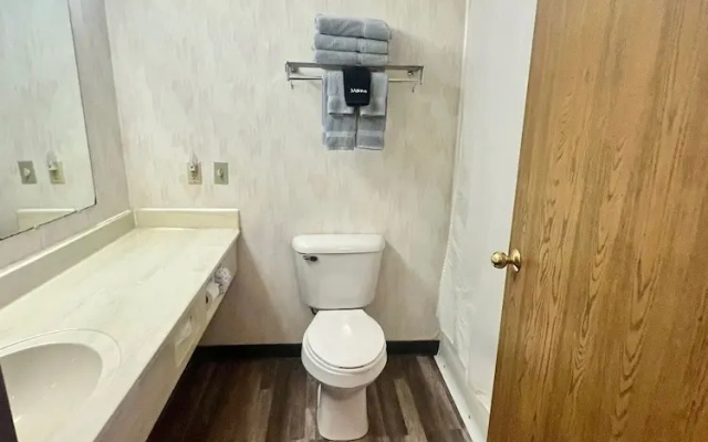 Cedarville Hotel