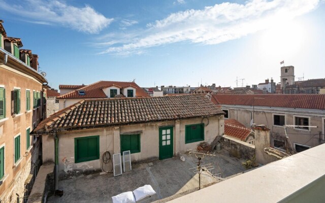 Amazing Home in Sibenik With Wifi and 3 Bedrooms