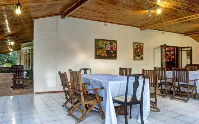 Musketeers Lodge