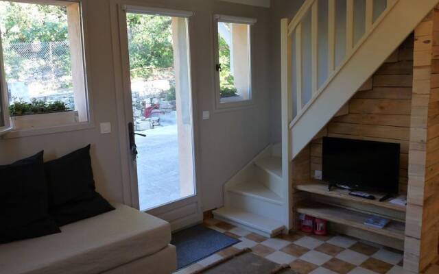 La Colline en Provence - Tout confort - Au calme - Centre ville à pieds