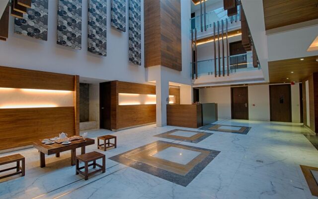 Stately Suites Golf Course Road