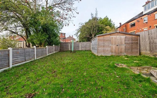 NEW Bright & Stylish 4BD Home City Centre of Leeds