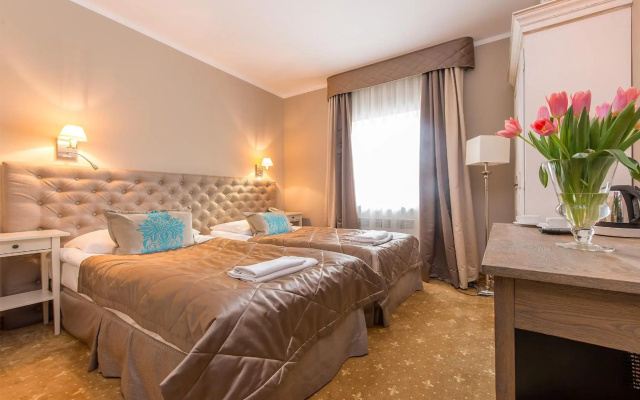 Riviera Resort Modlin Airport