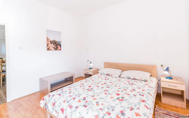 Apartments Grakalic great location