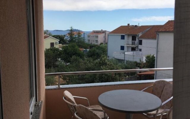 Apartments Aldomar