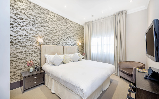 130 Queen's Gate Apartments