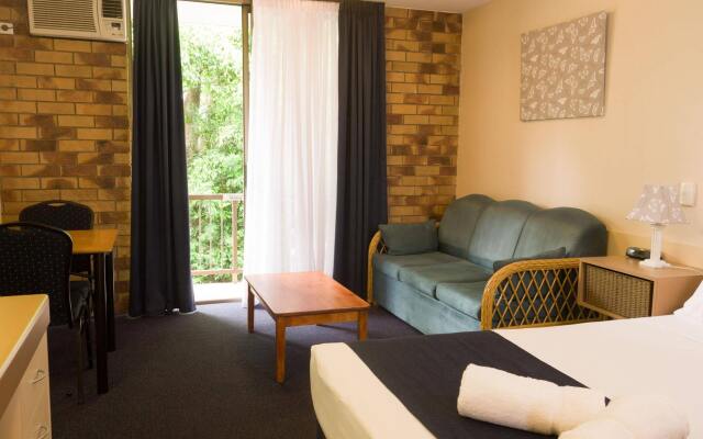 Lancaster Court Motel
