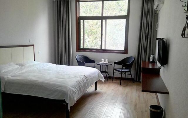 Longyang Express Hotel