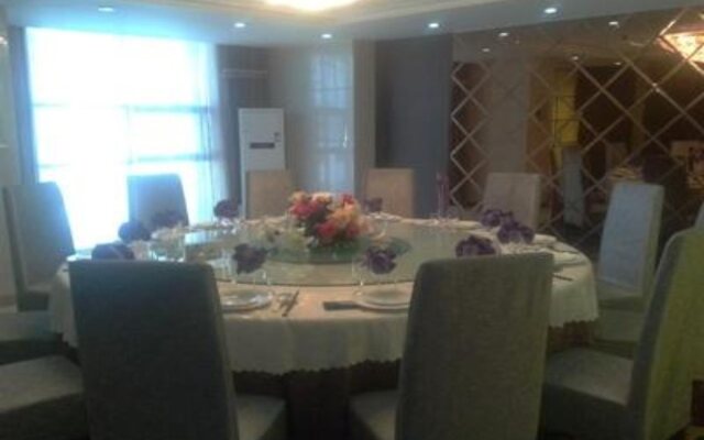 GreenTree Inn Jiuquan Century Plaza Hotel