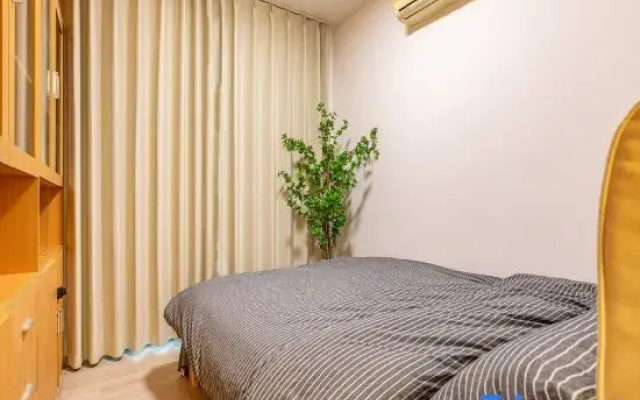 Shiyi Apartment