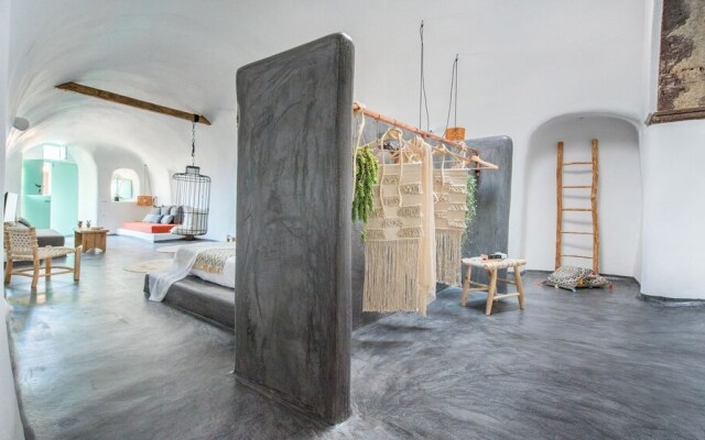 Three Caves - Villa With Private Pool Sea View