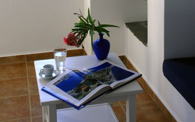 Andros Prive Suites